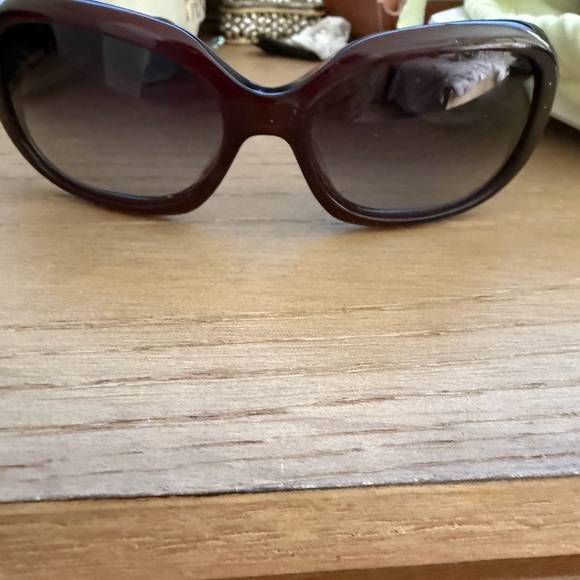 CHANEL Dark Burgundy Sunglasses - Picture 5 of 6